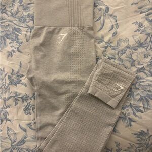 Gymshark Light Gray Leggings XS